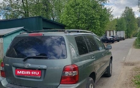 Toyota Highlander III, 2005 год, 1 000 000 рублей, 8 фотография