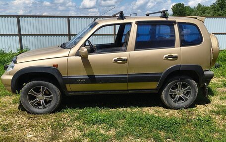 Chevrolet Niva I рестайлинг, 2006 год, 350 000 рублей, 19 фотография