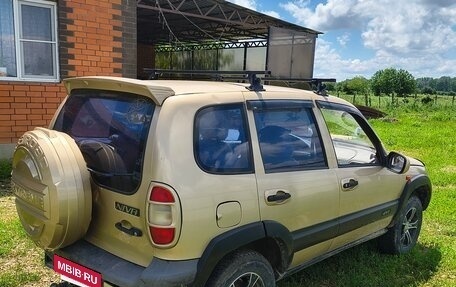 Chevrolet Niva I рестайлинг, 2006 год, 350 000 рублей, 24 фотография