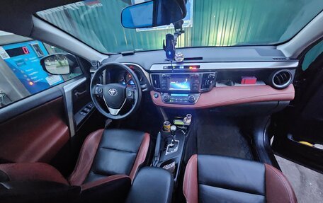 Toyota RAV4, 2014 год, 2 700 000 рублей, 3 фотография
