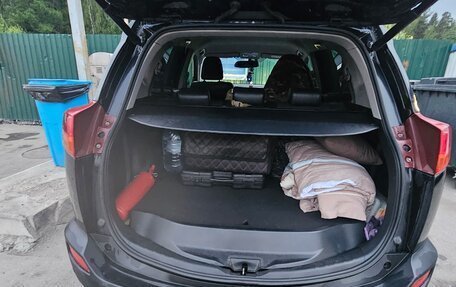 Toyota RAV4, 2014 год, 2 700 000 рублей, 5 фотография