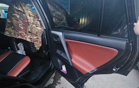 Toyota RAV4, 2014 год, 2 700 000 рублей, 12 фотография