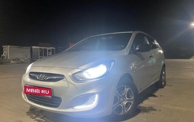 Hyundai Solaris II рестайлинг, 2013 год, 660 000 рублей, 1 фотография