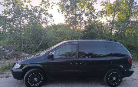 Chrysler Voyager IV, 2007 год, 850 000 рублей, 2 фотография
