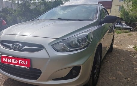 Hyundai Solaris II рестайлинг, 2011 год, 667 500 рублей, 2 фотография