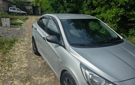 Hyundai Solaris II рестайлинг, 2011 год, 667 500 рублей, 19 фотография