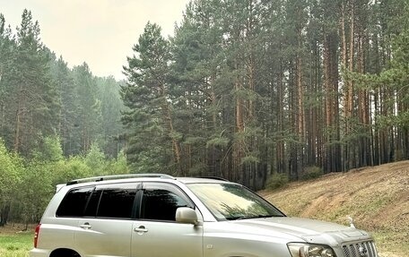 Toyota Kluger I, 2000 год, 1 400 000 рублей, 5 фотография