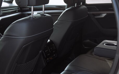 Volkswagen Touareg III, 2019 год, 5 980 000 рублей, 13 фотография