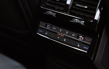 Volkswagen Touareg III, 2019 год, 5 980 000 рублей, 14 фотография
