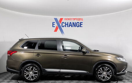Mitsubishi Outlander III рестайлинг 3, 2015 год, 1 859 000 рублей, 3 фотография