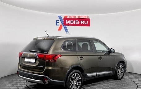 Mitsubishi Outlander III рестайлинг 3, 2015 год, 1 859 000 рублей, 4 фотография