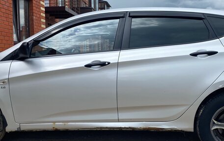 Hyundai Solaris II рестайлинг, 2013 год, 660 000 рублей, 13 фотография