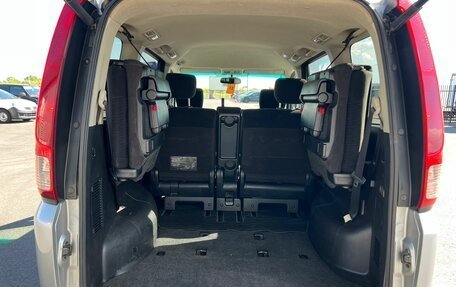 Nissan Serena III, 2008 год, 949 999 рублей, 20 фотография
