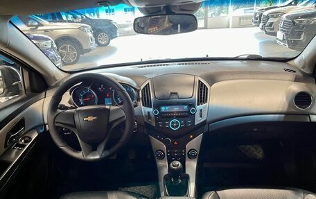 Chevrolet Cruze II, 2013 год, 840 000 рублей, 15 фотография
