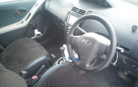 Toyota Vitz, 2005 год, 520 000 рублей, 10 фотография