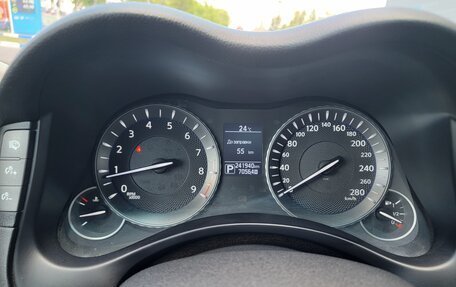 Infiniti Q70 I, 2015 год, 1 777 000 рублей, 11 фотография