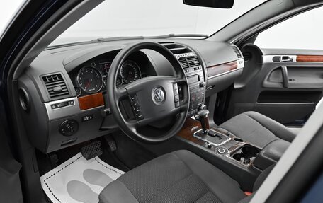 Volkswagen Touareg III, 2004 год, 795 000 рублей, 6 фотография