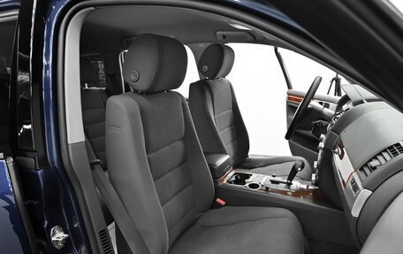 Volkswagen Touareg III, 2004 год, 795 000 рублей, 10 фотография