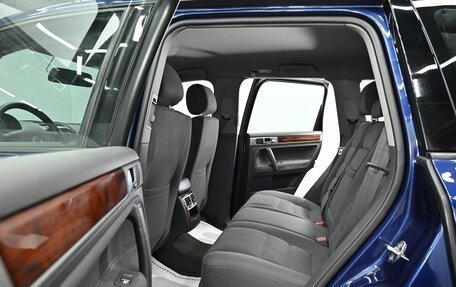 Volkswagen Touareg III, 2004 год, 795 000 рублей, 11 фотография