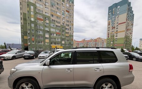 Toyota Land Cruiser 200, 2010 год, 3 700 000 рублей, 5 фотография
