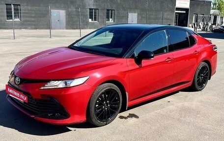 Toyota Camry, 2021 год, 3 200 000 рублей, 4 фотография