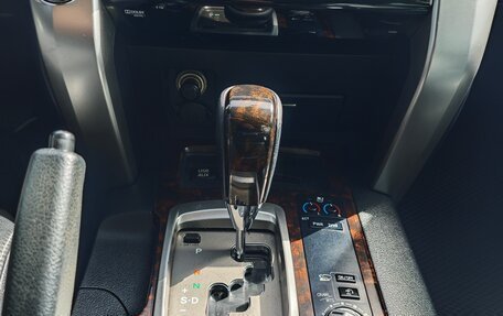 Toyota Land Cruiser 200, 2012 год, 3 900 000 рублей, 17 фотография