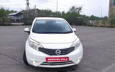 Nissan Note II рестайлинг, 2014 год, 900 000 рублей, 1 фотография
