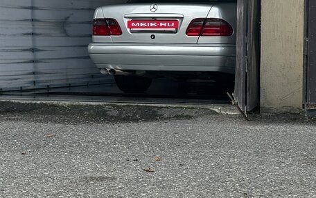 Mercedes-Benz E-Класс, 1997 год, 970 000 рублей, 32 фотография