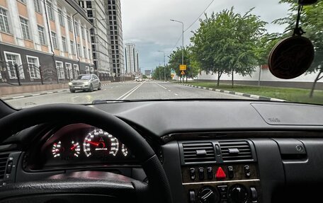 Mercedes-Benz E-Класс, 1997 год, 970 000 рублей, 37 фотография