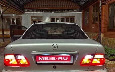 Mercedes-Benz E-Класс, 1997 год, 970 000 рублей, 36 фотография