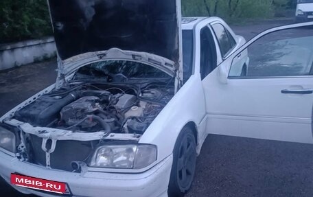 Mercedes-Benz C-Класс, 1995 год, 300 000 рублей, 3 фотография