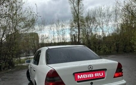 Mercedes-Benz C-Класс, 1995 год, 300 000 рублей, 2 фотография