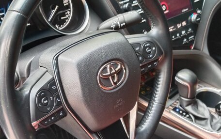 Toyota Camry, 2019 год, 3 350 000 рублей, 6 фотография