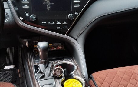 Toyota Camry, 2019 год, 3 350 000 рублей, 16 фотография