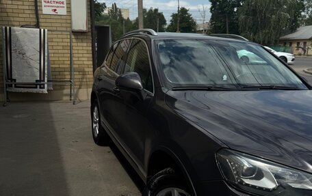 Volkswagen Touareg III, 2010 год, 1 750 000 рублей, 2 фотография