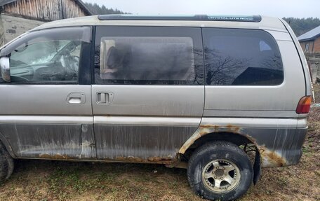Mitsubishi Delica IV, 1998 год, 450 000 рублей, 5 фотография