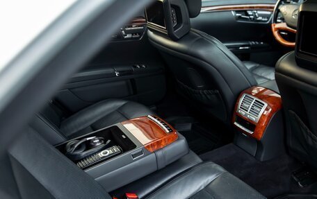 Mercedes-Benz S-Класс, 2009 год, 2 140 000 рублей, 16 фотография