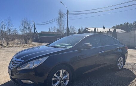 Hyundai Sonata VI, 2011 год, 1 040 000 рублей, 2 фотография