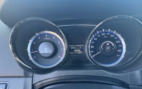 Hyundai Sonata VI, 2011 год, 1 040 000 рублей, 10 фотография