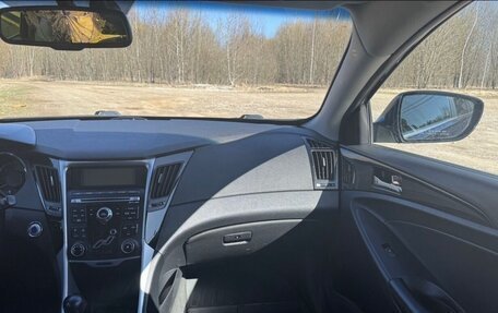 Hyundai Sonata VI, 2011 год, 1 040 000 рублей, 9 фотография