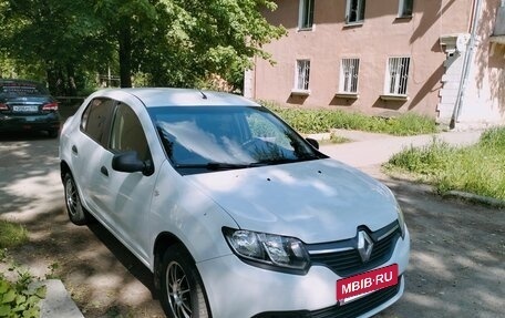 Renault Logan II, 2017 год, 650 000 рублей, 6 фотография