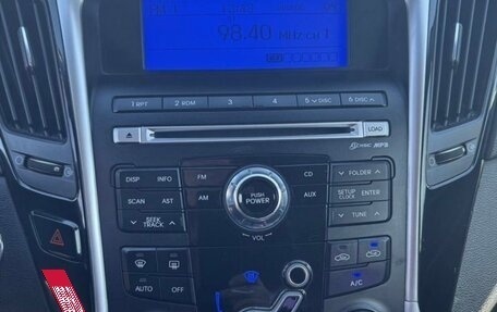 Hyundai Sonata VI, 2011 год, 1 040 000 рублей, 11 фотография