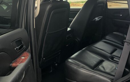 Chevrolet Tahoe III, 2011 год, 2 100 000 рублей, 11 фотография