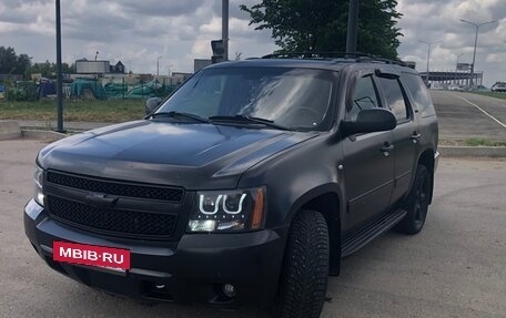 Chevrolet Tahoe III, 2011 год, 2 100 000 рублей, 2 фотография