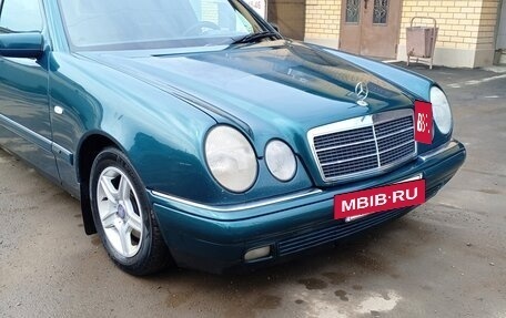Mercedes-Benz E-Класс, 1996 год, 680 000 рублей, 3 фотография