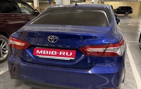 Toyota Camry, 2021 год, 3 350 000 рублей, 3 фотография