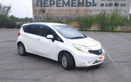 Nissan Note II рестайлинг, 2014 год, 900 000 рублей, 3 фотография