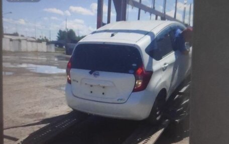 Nissan Note II рестайлинг, 2014 год, 900 000 рублей, 37 фотография