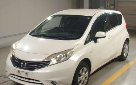 Nissan Note II рестайлинг, 2014 год, 900 000 рублей, 31 фотография
