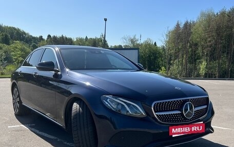 Mercedes-Benz E-Класс, 2017 год, 3 550 000 рублей, 2 фотография